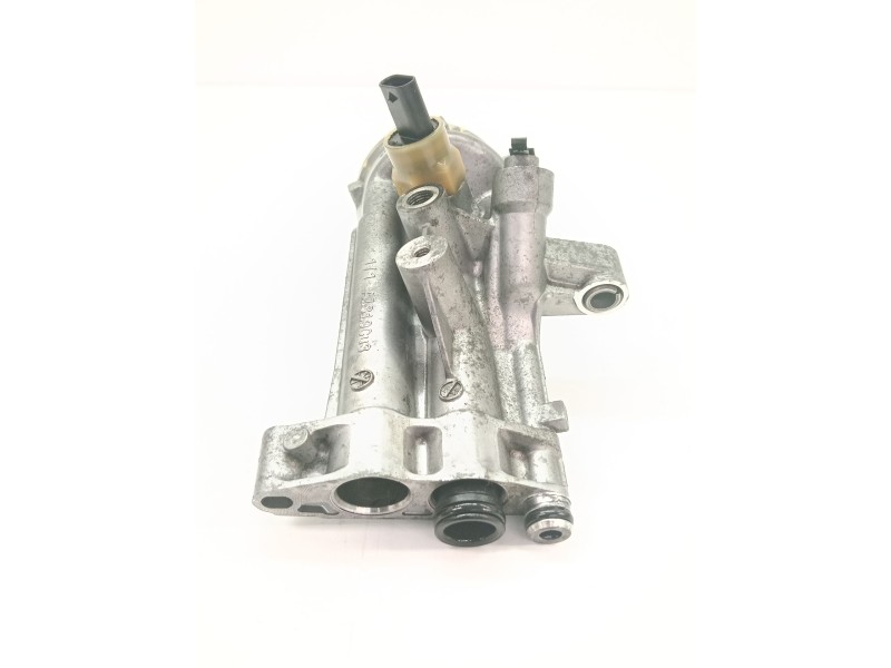 Recambio de soporte filtro aceite para jaguar xe (x760) 2.0 d referencia OEM IAM G4D3 6714 C77A  
							