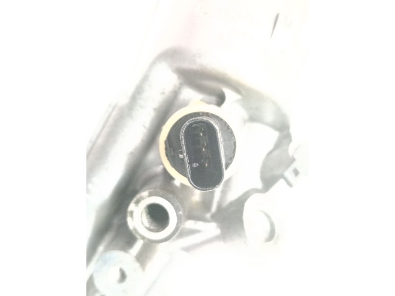 Recambio de soporte filtro aceite para jaguar xe (x760) 2.0 d referencia OEM IAM G4D3 6714 C77A  