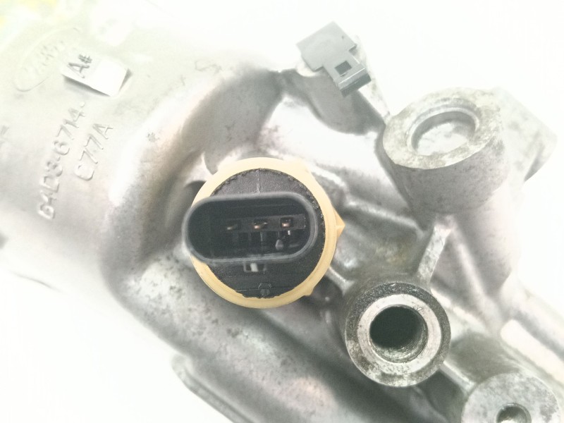 Recambio de soporte filtro aceite para jaguar xe (x760) 2.0 d referencia OEM IAM G4D3 6714 C77A  
							