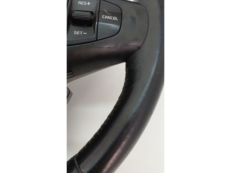 Recambio de volante sin airbag para kia carens iv 1.7 crdi referencia OEM IAM 56100A4530AK5  
							