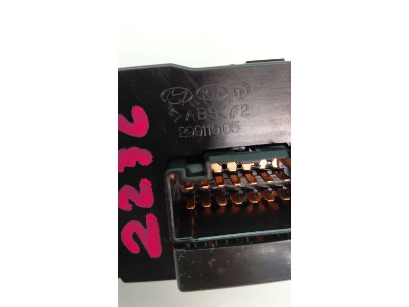 Recambio de mando multifuncion para kia carens iv 1.7 crdi referencia OEM IAM 299119105  