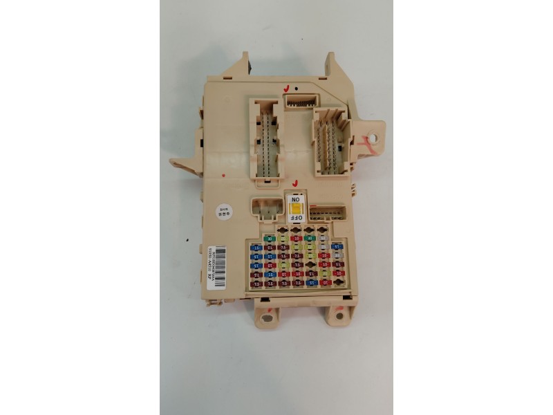 Recambio de caja reles / fusibles para kia carens iv 1.7 crdi referencia OEM IAM 91950A4510  