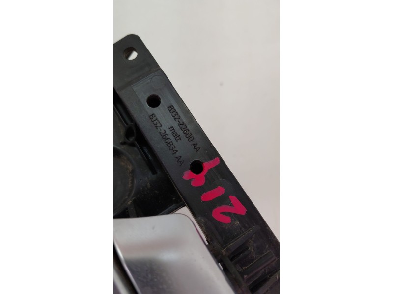 Recambio de maneta interior delantera derecha para land rover evoque pure referencia OEM IAM BJ3222600AA  
							