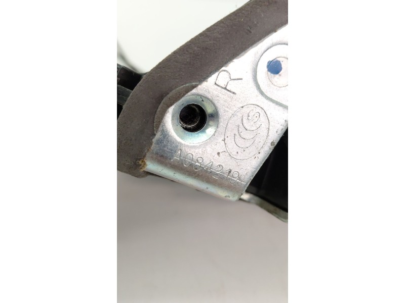 Recambio de cerradura puerta delantera derecha para toyota auris hybrid business referencia OEM IAM A084219  