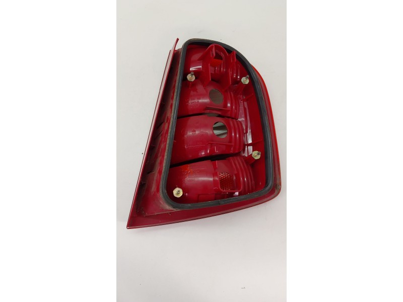 Recambio de piloto trasero izquierdo para skoda fabia i (6y2) 1.9 sdi referencia OEM IAM 6Y6945111B  
							