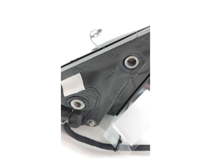 Recambio de retrovisor derecho para skoda superb iii (3v3) 2.0 tdi referencia OEM IAM 3V0857934  