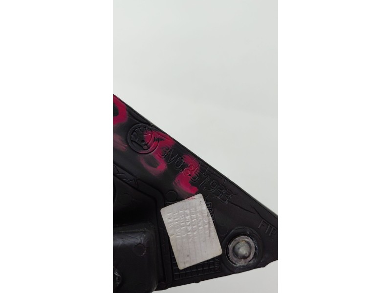 Recambio de retrovisor izquierdo para skoda superb iii (3v3) 2.0 tdi referencia OEM IAM 3V0857933  
							