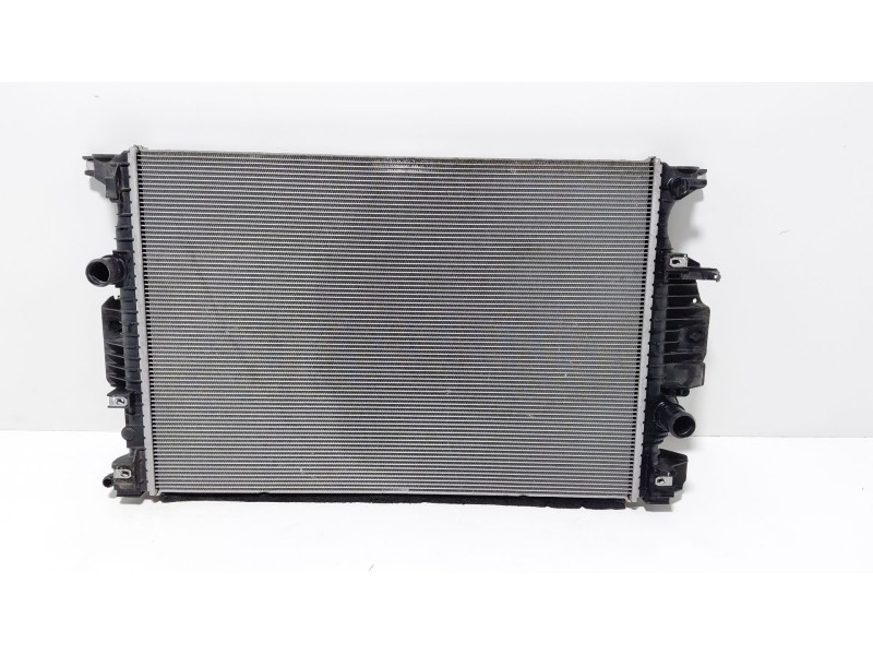 Recambio de radiador agua para ford mondeo lim. 2.0 tdci cat referencia OEM IAM G2G38005BG  