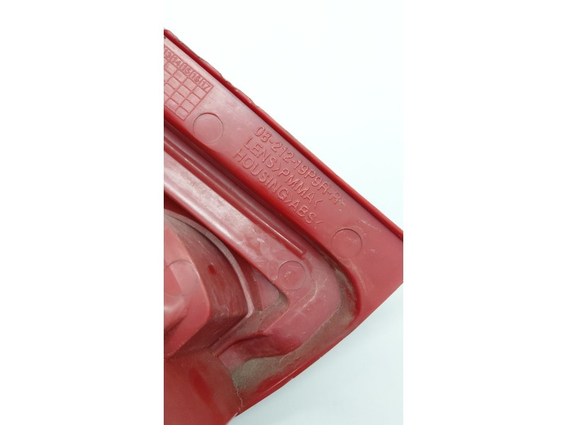 Recambio de piloto trasero derecho para toyota auris (_e15_) 1.4 d-4d (nde150_) referencia OEM IAM 0821219P9R  
							