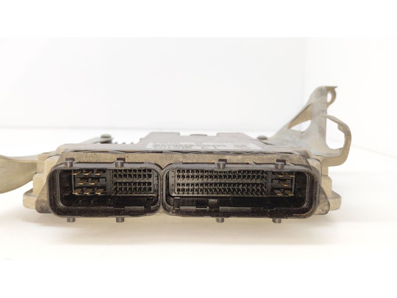 Recambio de centralita motor uce para toyota auris (_e15_) 1.4 d-4d (nde150_) referencia OEM IAM 8966102E10  