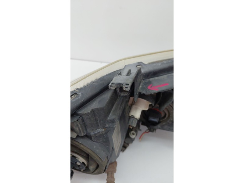 Recambio de faro izquierdo para toyota auris (_e15_) 1.4 d-4d (nde150_) referencia OEM IAM 89901944  
							