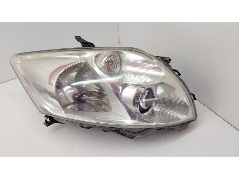 Recambio de faro derecho para toyota auris (_e15_) 1.4 d-4d (nde150_) referencia OEM IAM 0821211M5R  