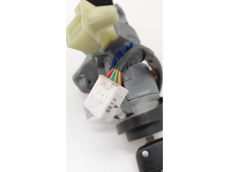 Recambio de conmutador de arranque para kia carens iv 1.7 crdi referencia OEM IAM 49A6101110  