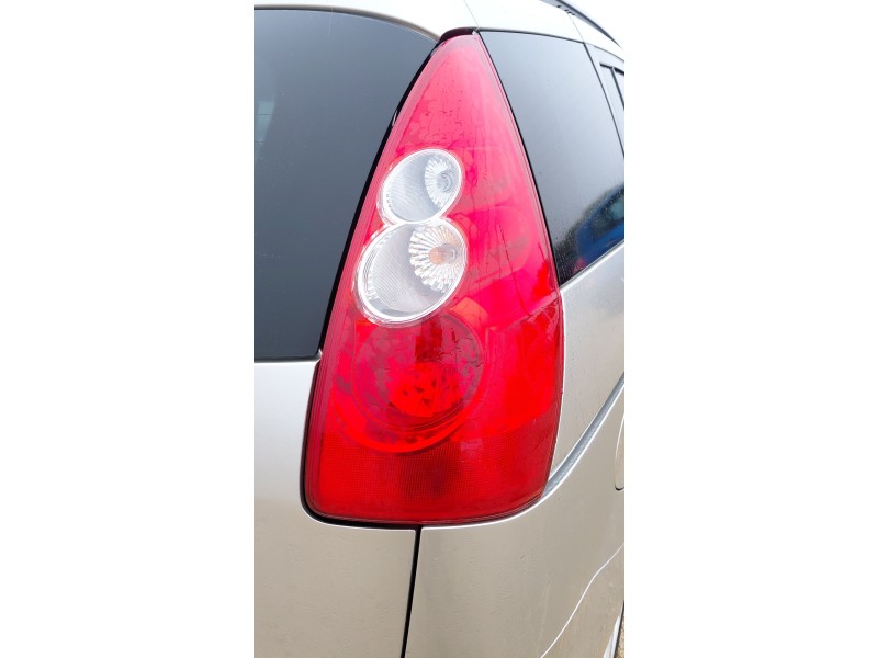 Recambio de piloto trasero derecho para mazda 5 (cr) 2.0 cd (cr19) referencia OEM IAM   
							