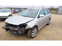 toyota avensis station wagon (_t25_) del año 2007 2