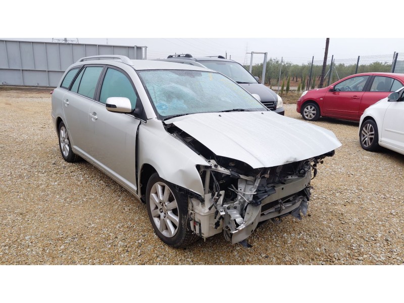 toyota avensis station wagon (_t25_) del año 2007