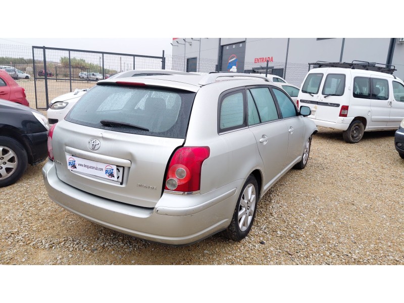 toyota avensis station wagon (_t25_) del año 2007