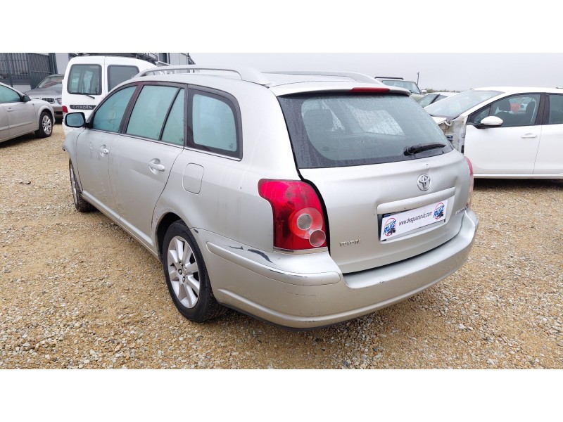 toyota avensis station wagon (_t25_) del año 2007