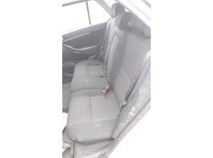 Recambio de asientos traseros para toyota avensis station wagon (_t25_) 1.8 (zzt251_) referencia OEM IAM    2