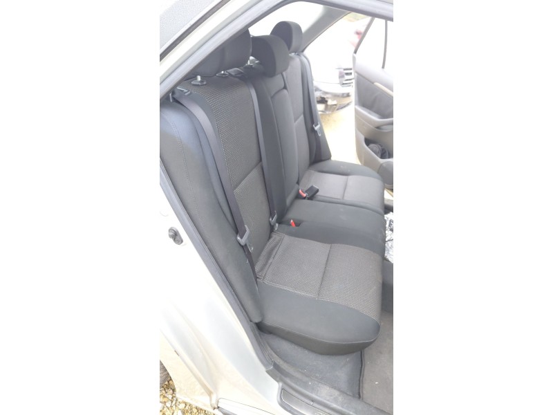 Recambio de asientos traseros para toyota avensis station wagon (_t25_) 1.8 (zzt251_) referencia OEM IAM   
							