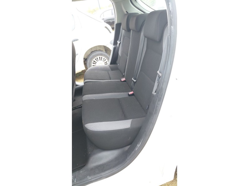 Recambio de asientos traseros para peugeot 207/207+ (wa_, wc_) 1.4 referencia OEM IAM    Recambio de asientos traseros para peugeot 207/207+ (wa_, wc_) 1.4 referencia OEM IAM