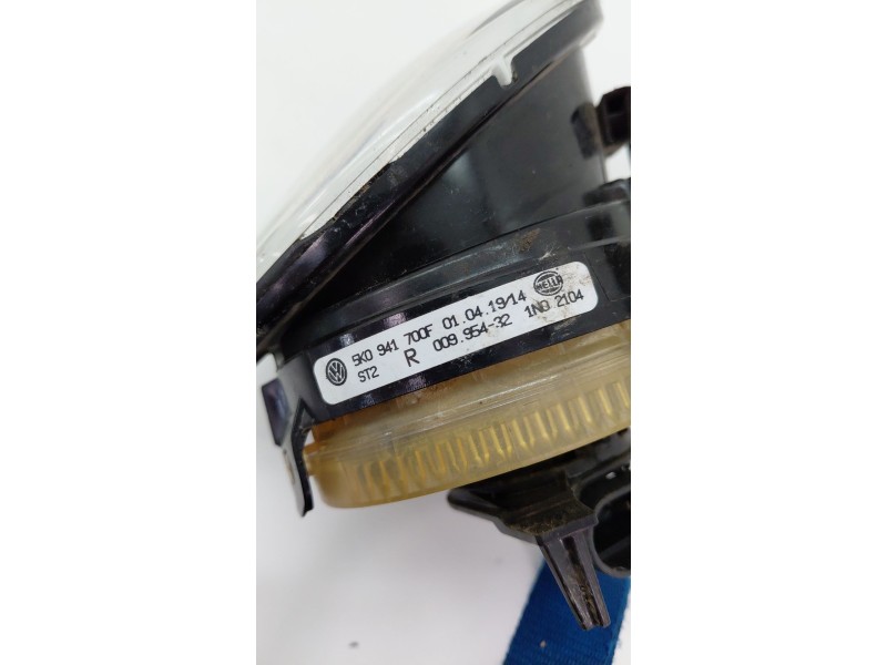 Recambio de faro antiniebla derecho para volkswagen golf vi (5k1) 1.6 tdi dpf referencia OEM IAM 5K0941700F  