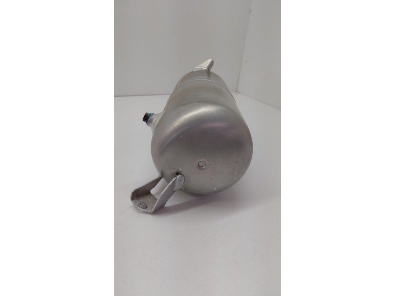 Recambio de deposito suspension para audi q7 (4l) 4.2 v8 32v tdi biturbo referencia OEM IAM 7L8616202A  