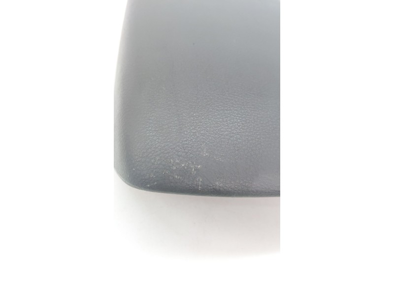 Recambio de apoyabrazos central para ford ranger (tke) cabina simple 4x4 xl referencia OEM IAM   