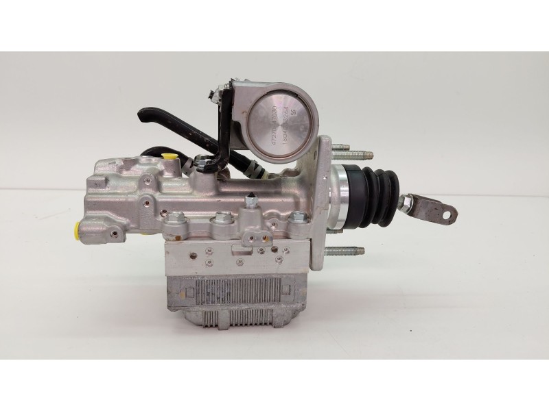 Recambio de abs para toyota auris hybrid business referencia OEM IAM 4727047030  
