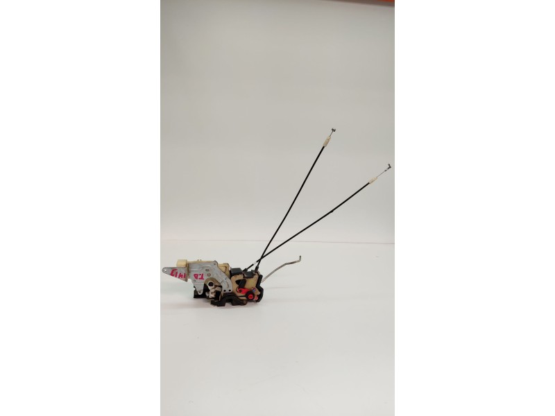 Recambio de cerradura puerta trasera derecha para isuzu d-max rodeo referencia OEM IAM   