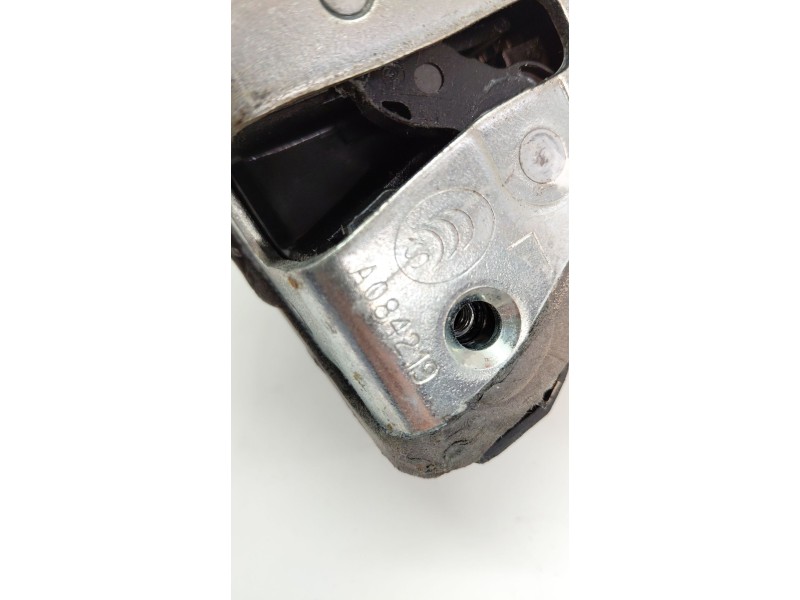 Recambio de cerradura puerta trasera izquierda para toyota auris hybrid business referencia OEM IAM A084219  