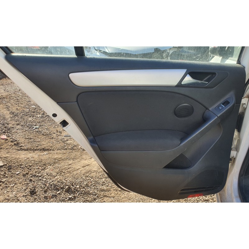 Recambio de guarnecido puerta trasera izquierda para volkswagen golf vi (5k1) 1.4 16v tsi referencia OEM IAM   