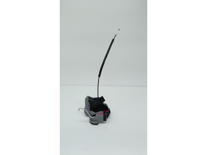 Recambio de cerradura puerta trasera derecha para hyundai i20 active 1.0 tgdi cat referencia OEM IAM 81420C8020  
							