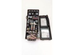 Recambio de caja reles / fusibles para isuzu d-max rodeo referencia OEM IAM 5284T01  