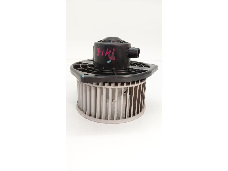 Recambio de motor calefaccion para isuzu d-max rodeo referencia OEM IAM 3L0430370  