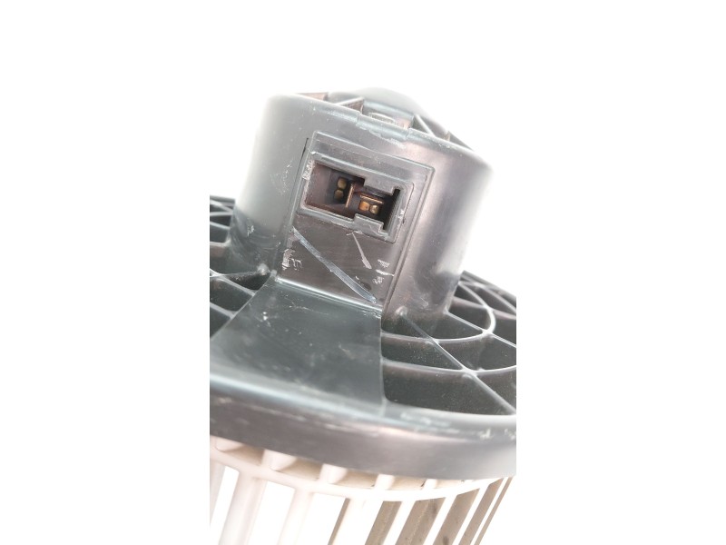 Recambio de motor calefaccion para isuzu d-max rodeo referencia OEM IAM 3L0430370  