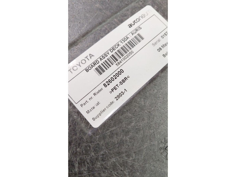 Recambio de no identificado para toyota auris hybrid business referencia OEM IAM 82602000  