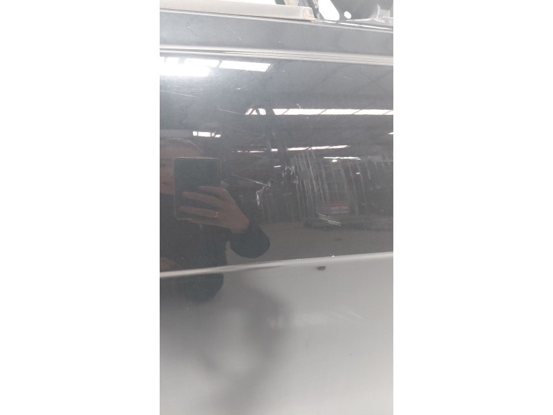 Recambio de puerta delantera derecha para jaguar xe 2.0 diesel cat referencia OEM IAM   
							