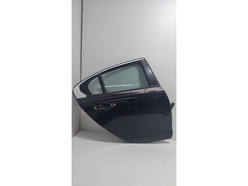 Recambio de puerta trasera derecha para jaguar xe 2.0 diesel cat referencia OEM IAM   
							