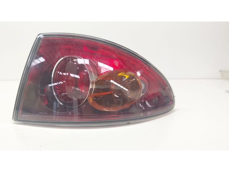 Recambio de piloto trasero derecho para seat cordoba (6l2) 1.6 16v referencia OEM IAM 6L5945257  
							