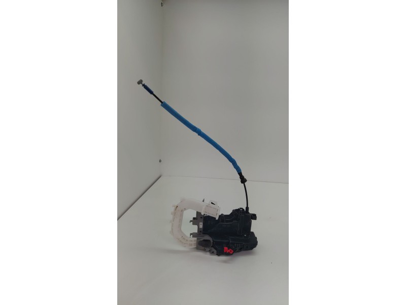 Recambio de cerradura puerta delantera derecha para kia xceed (cd) 1.5 t-gdi mhev referencia OEM IAM   
							