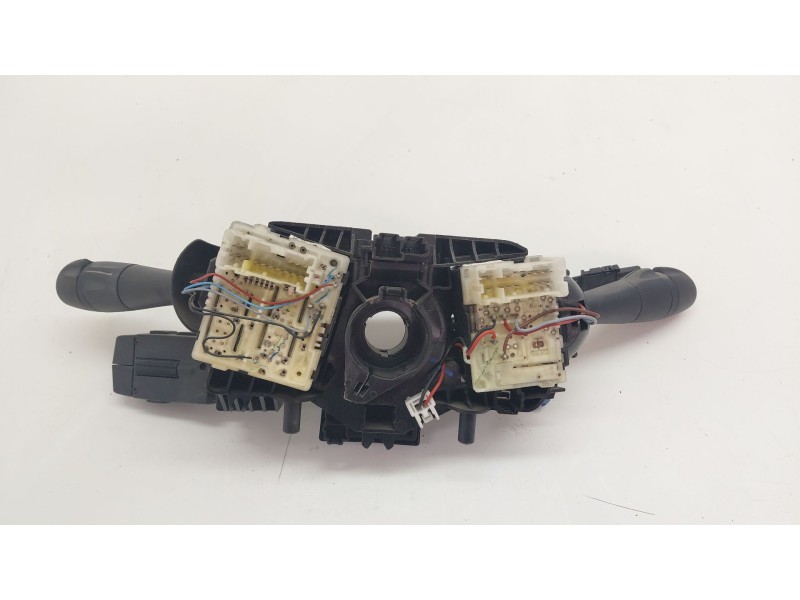 Recambio de mando multifuncion para renault twingo iii limited referencia OEM IAM E1109573  