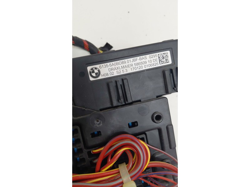 Recambio de caja reles / fusibles para bmw serie 1 lim. (f40) 1.5 12v turbodiesel referencia OEM IAM 61355A0BD89  