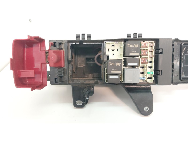 Recambio de caja reles / fusibles para jaguar xe 2.0 diesel cat referencia OEM IAM GX7314A076A  