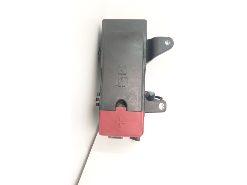 Recambio de caja reles / fusibles para jaguar xe 2.0 diesel cat referencia OEM IAM GX7314A076A  