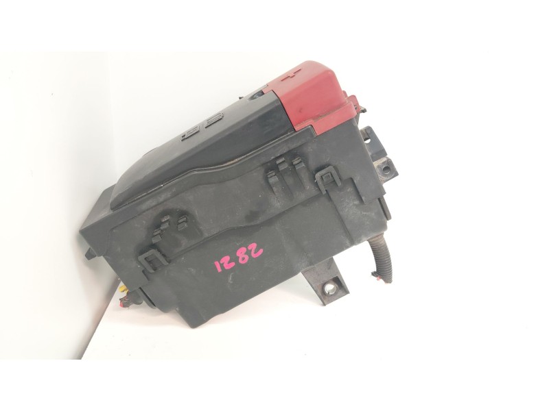 Recambio de caja reles / fusibles para jaguar xe 2.0 diesel cat referencia OEM IAM GX7314A076A  