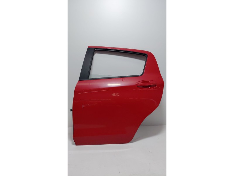 Recambio de puerta trasera izquierda para toyota yaris (_p13_) 1.3 (nsp130_) referencia OEM IAM   
							