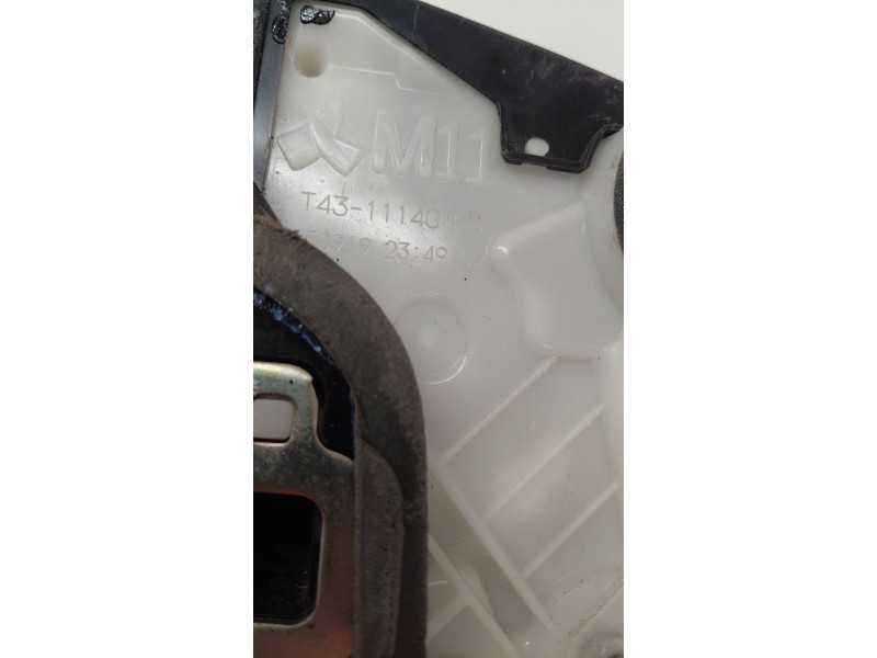 Recambio de cerradura puerta delantera izquierda para toyota yaris (_p13_) 1.3 (nsp130_) referencia OEM IAM T4311140F3  
							