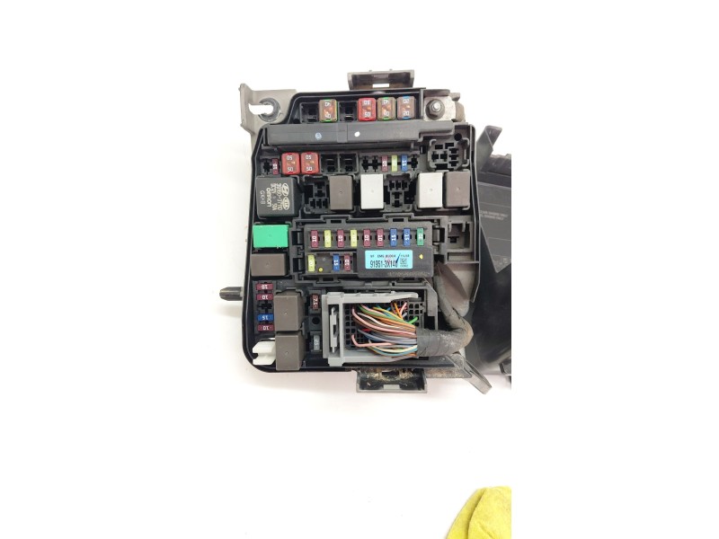 Recambio de caja reles / fusibles para hyundai i30 (gd) 1.4 crdi cat referencia OEM IAM 919513X140  