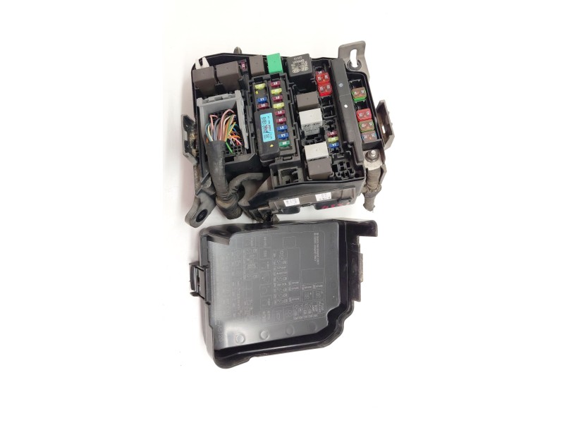 Recambio de caja reles / fusibles para hyundai i30 (gd) 1.4 crdi cat referencia OEM IAM 919513X140  